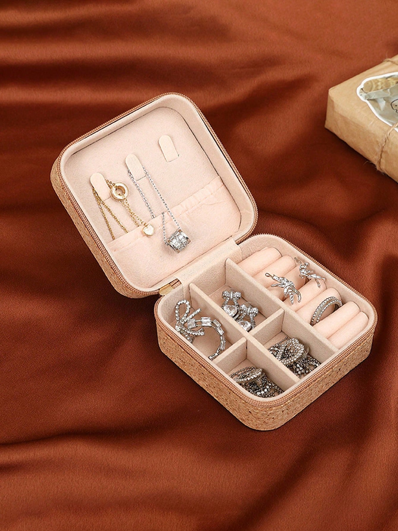 Square Vintage Bohemian Patter - огляд і ціна Travel Accessories Jewelry